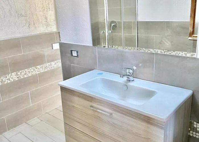 3 Beds Ground Floor With Garden In Marinella Just 100 Mt From The Апартаменты Гольфо-Аранчи