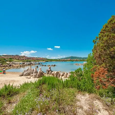 3 Beds Ground Floor With Garden In Marinella Just 100 Mt From The Appartamento *