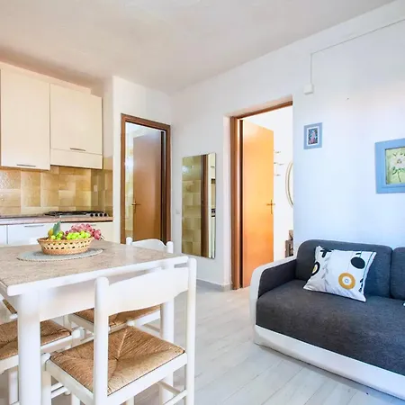 Apartment 3 Beds Ground Floor With Garden In Marinella Just 100 Mt From The *