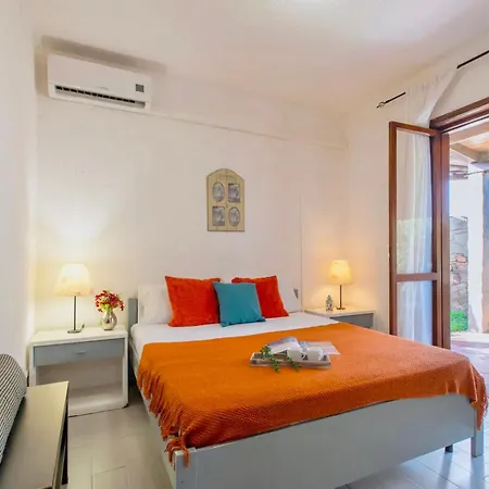 Apartment 3 Beds Ground Floor With Garden In Marinella Just 100 Mt From The *