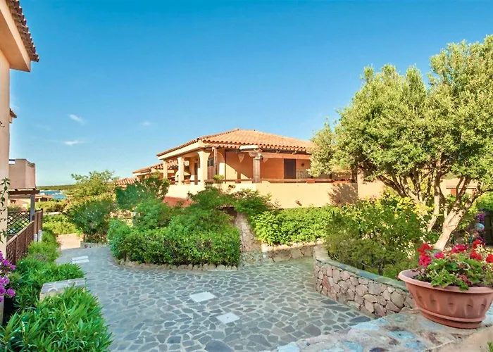 Appartement 3 Beds Ground Floor With Garden In Marinella Just 100 Mt From The *