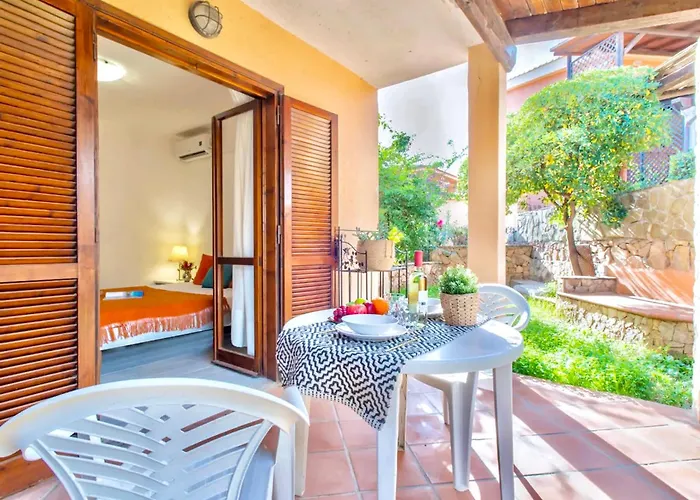 3 Beds Ground Floor With Garden In Marinella Just 100 Mt From The *