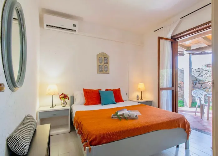 Appartement 3 Beds Ground Floor With Garden In Marinella Just 100 Mt From The *